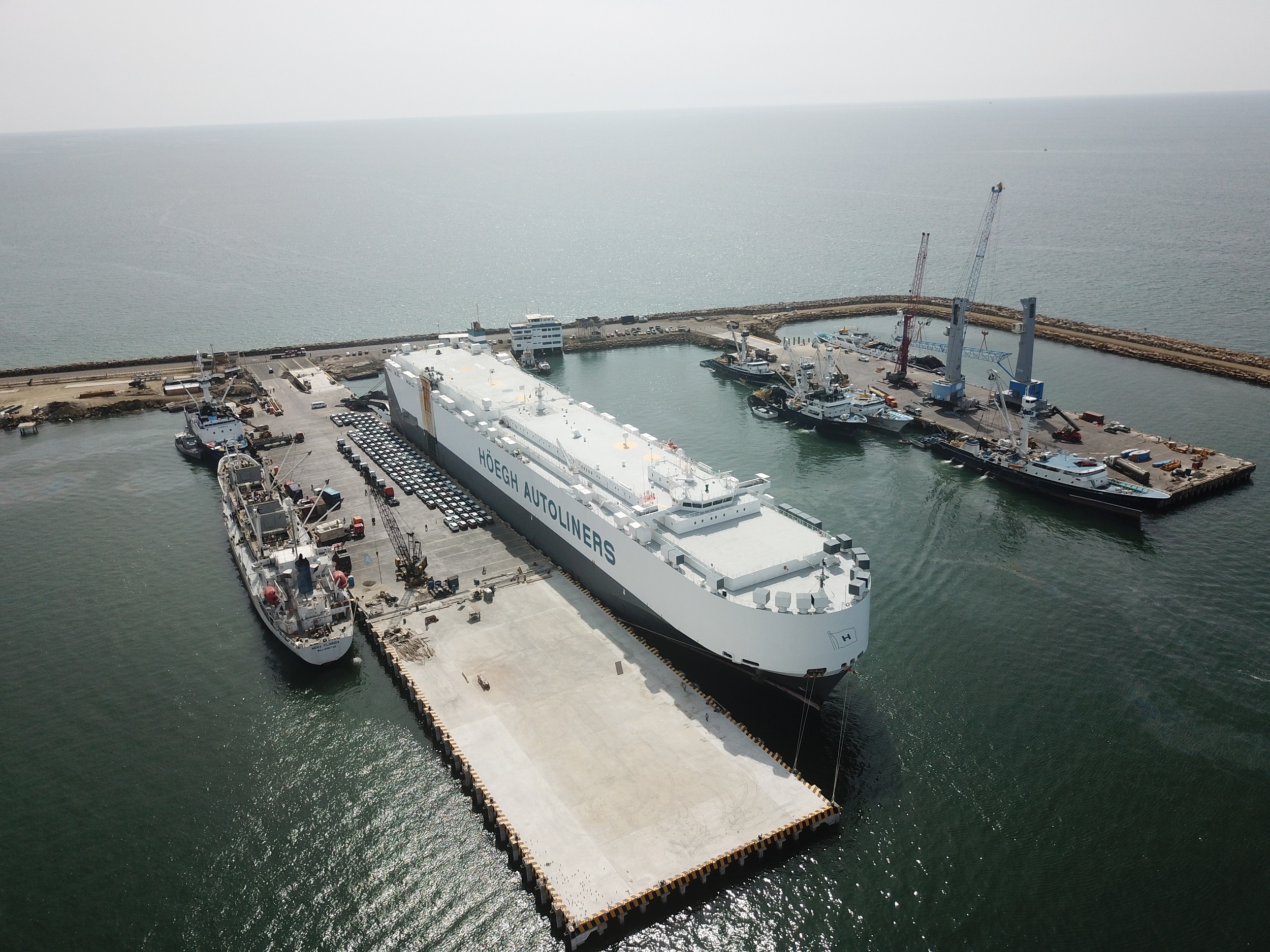 Terminal Portuario de Manta recibió su nueva grúa Konecranes Gottwald