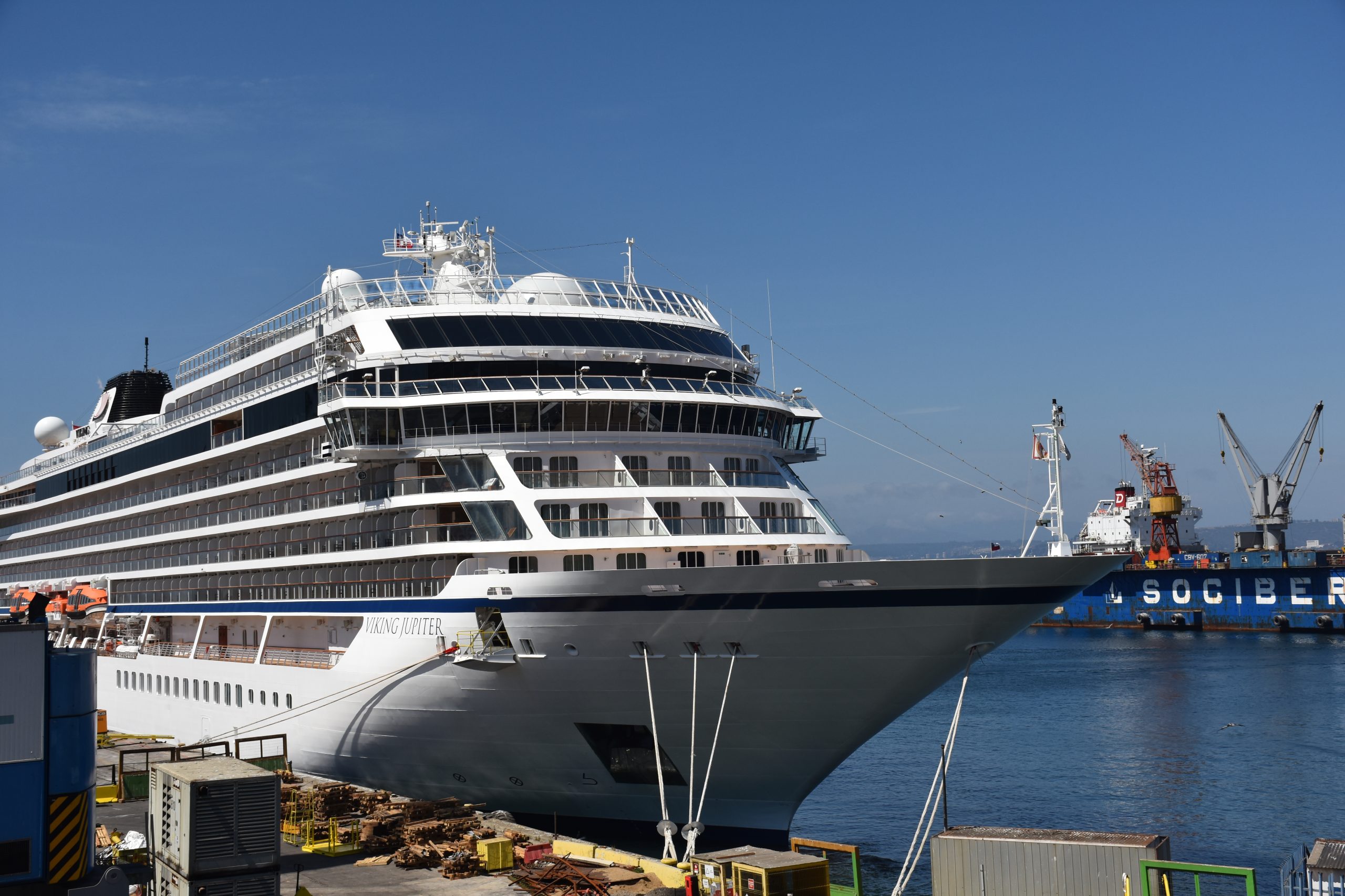 AGUNSA realiza exitoso inicio de temporada de cruceros en Valparaíso